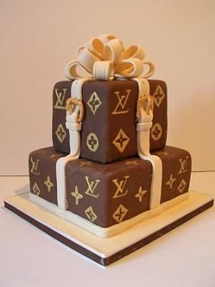 Help! with Burberry Pattern  Fondant cake tutorial, Gucci cake, Square  birthday cake